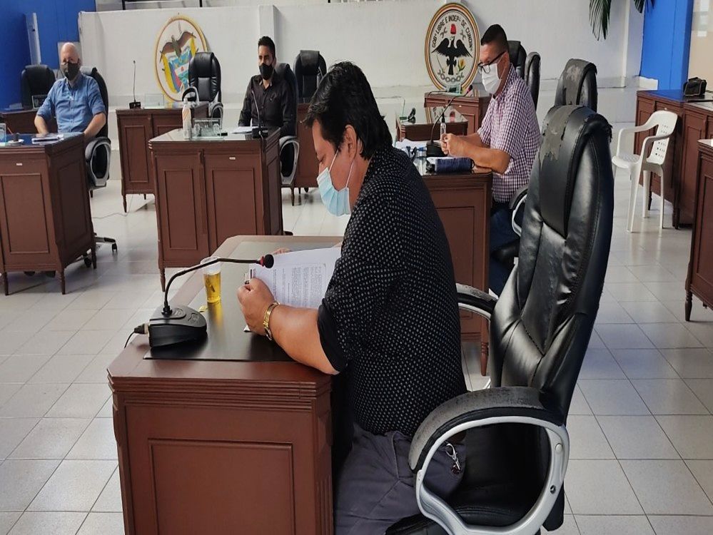 Avivatos no deben beneficiarse de la legalización de predios que el Concejo de Girardot autorizó a Francisco Lozano Sierra